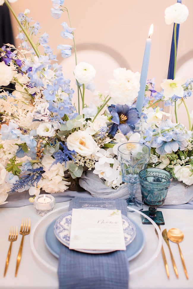 Pantones classic blue wedding