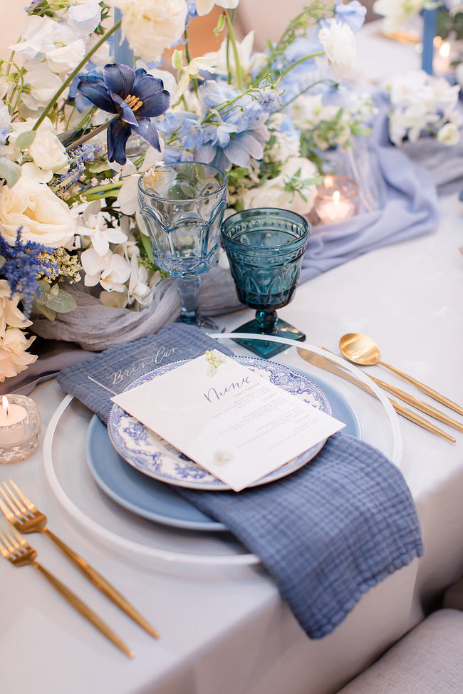 Pantones classic blue wedding