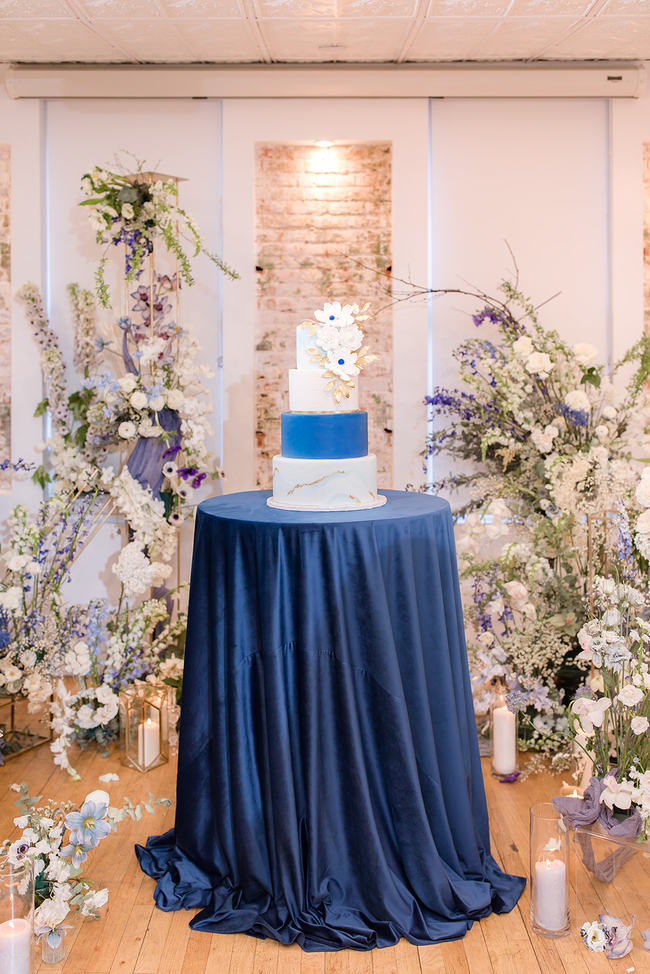 Pantones classic blue wedding