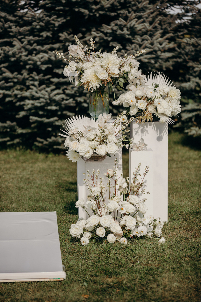 Glamorous Backyard Wedding On A Family Estate