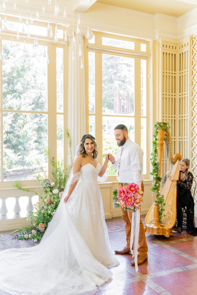 Taylor Swift & Terracotta Styled Shoot