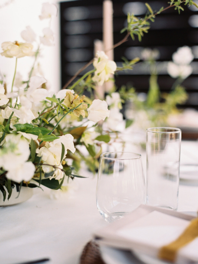 Elegant Black & White Dallas Wedding Shoot