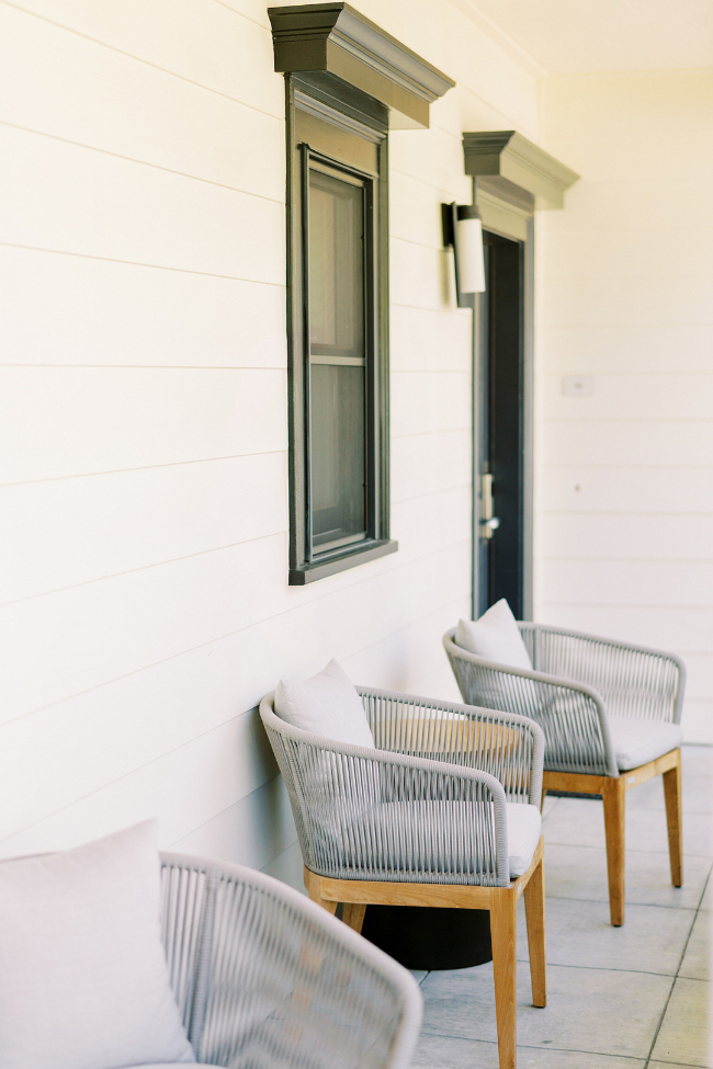 Timeless Black & White Sonoma Garden Wedding