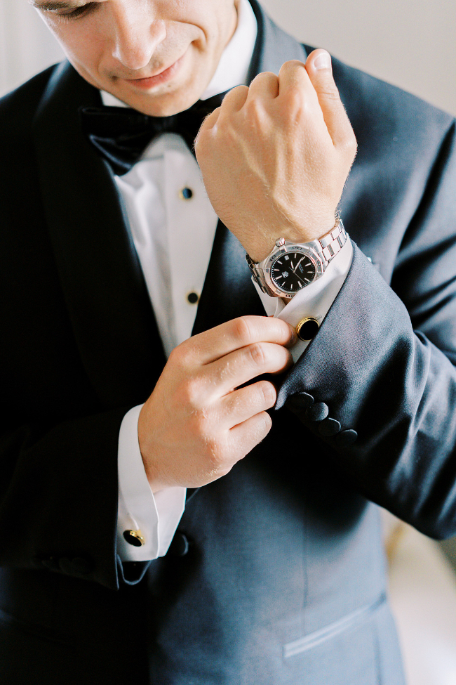 Timeless Black & White Sonoma Garden Wedding