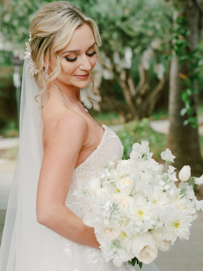 Sophisticated Lush Green & Classic White Wedding