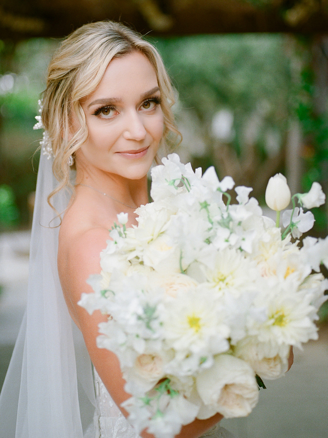 Sophisticated Lush Green & Classic White Wedding