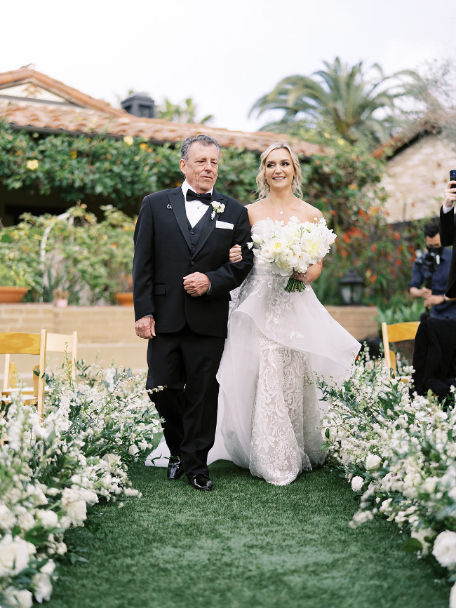 Sophisticated Lush Green & Classic White Wedding