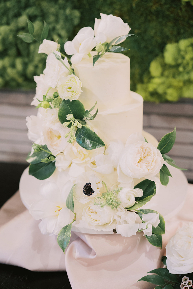 Sophisticated Lush Green & Classic White Wedding