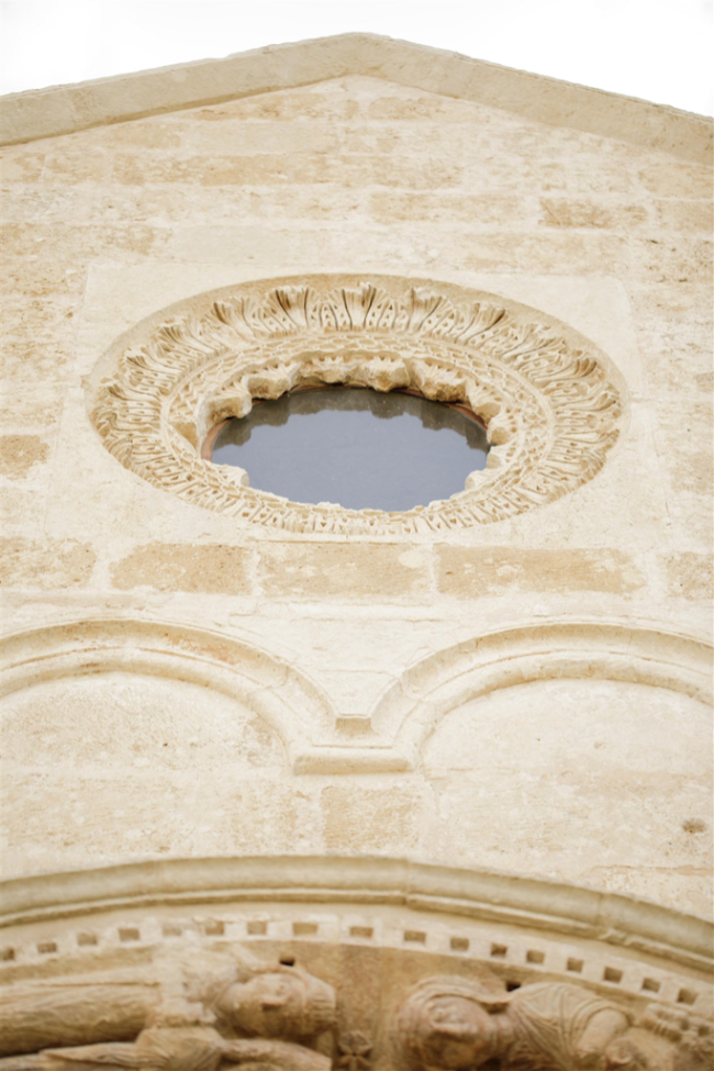 Luxurious & Romantic Burgundy Italian Wedding