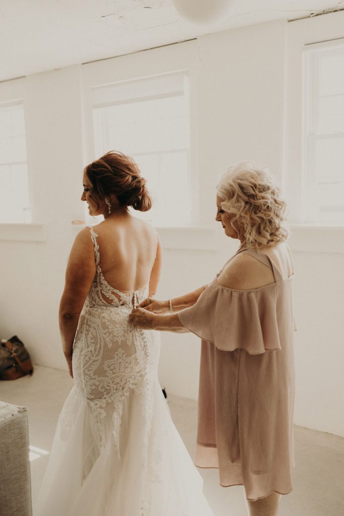 Everything's Bigger In Texas Big Fake Wedding Dallas