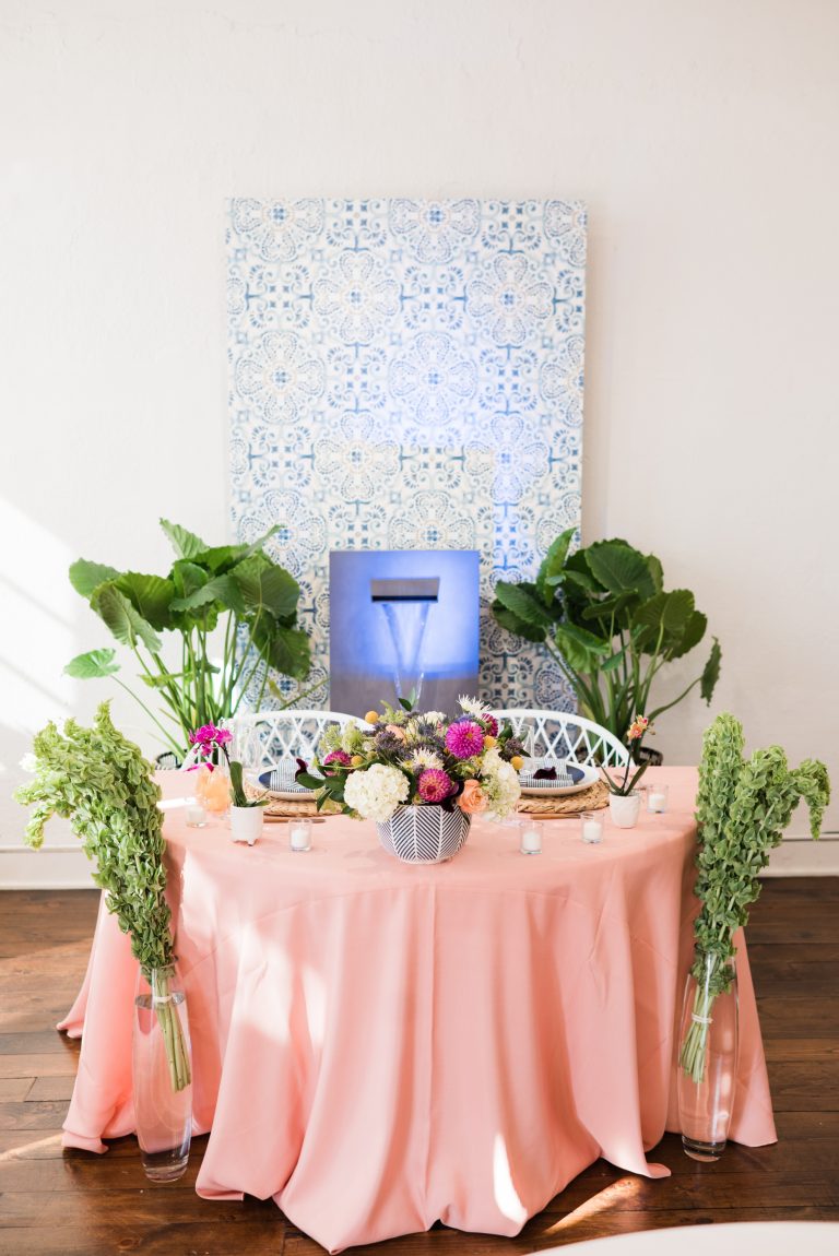 Everything's Bigger In Texas Big Fake Wedding Dallas Inspired By This