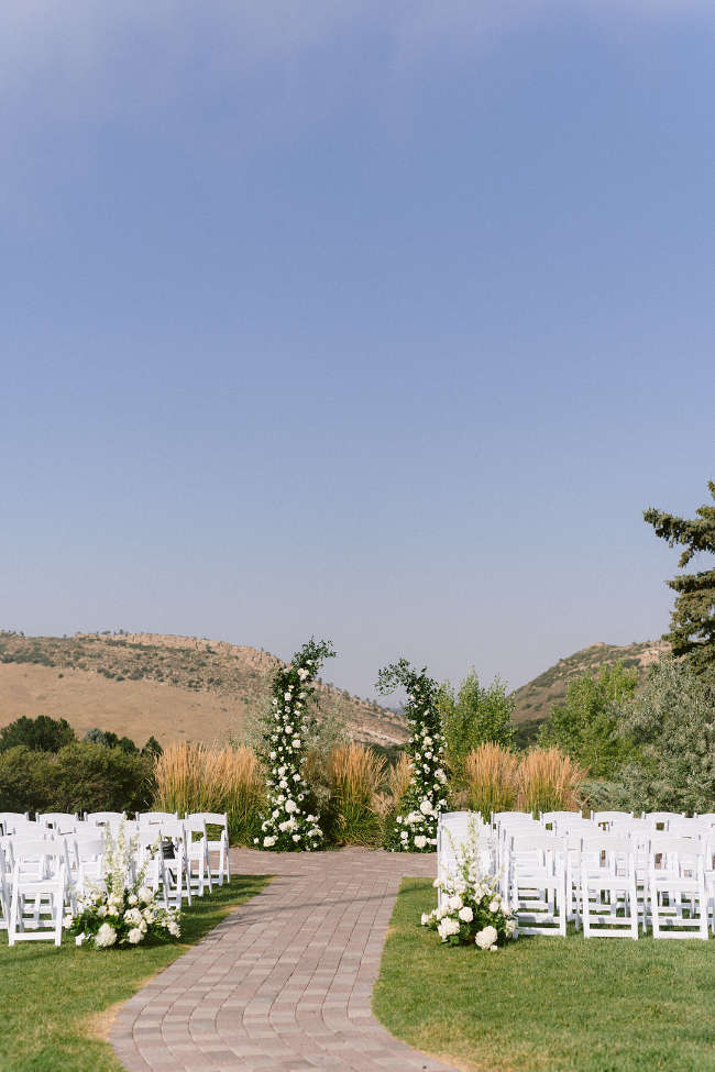 Modern & Simplistic Colorado Historic Estate Wedding