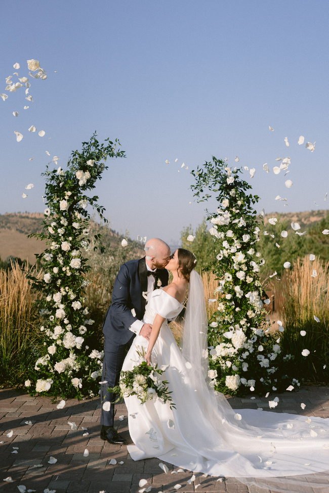 Modern & Simplistic Colorado Historic Estate Wedding